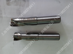 �����í����_���װ�ζ�����ͷ����